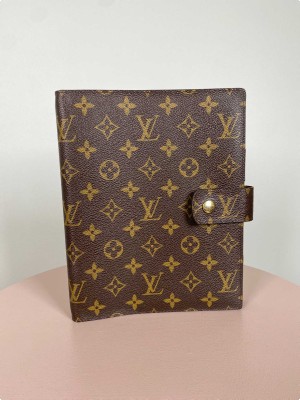 Louis Vuitton <br/> large ring agenda cover