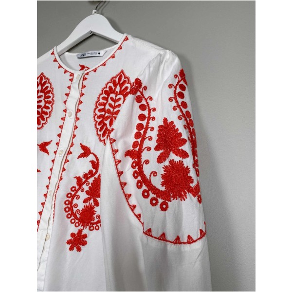 Zara Str. M <br/> Bluse med borderi. - Image 4