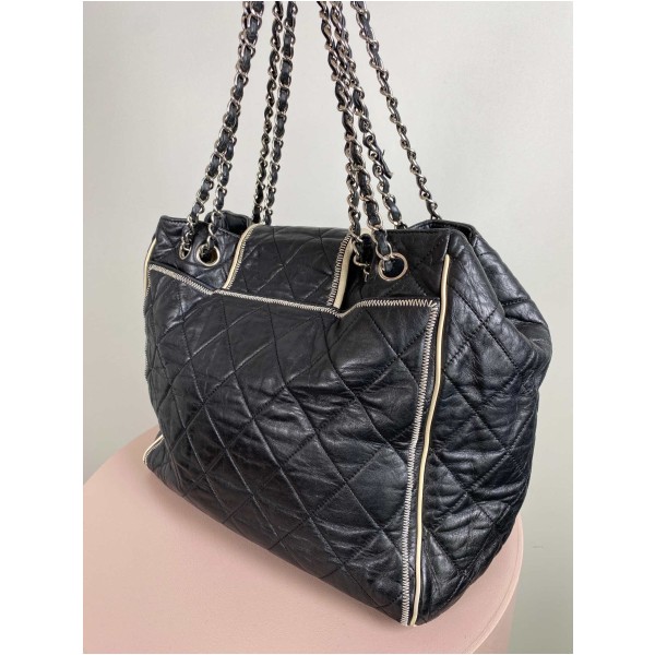 Chanel Mademoiselle East and West tote quilted leather - Image 7