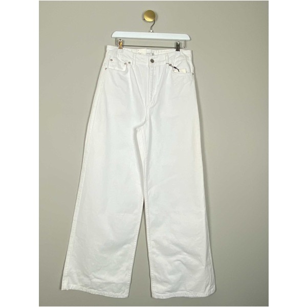 Gestuz str. 29 <br/> hvide jeans med brede ben
