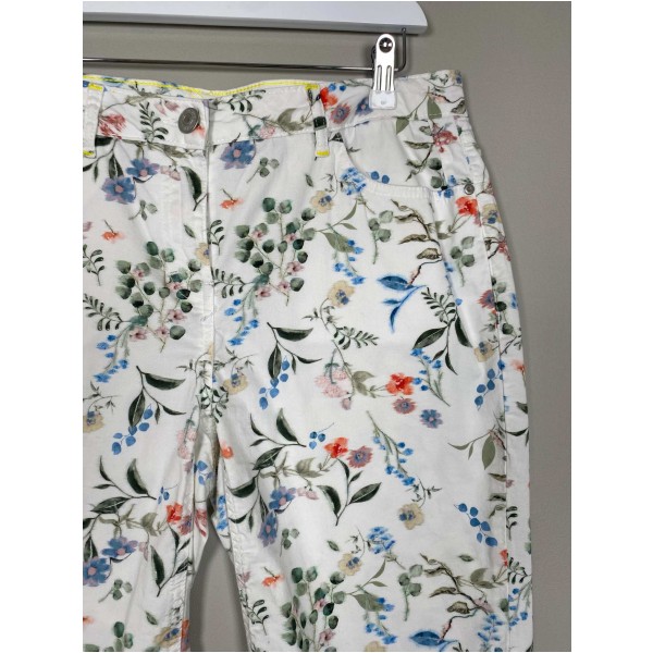 Cecil str. L <br/>  blomstret shorts - Image 2