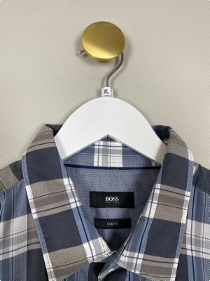 Hugo boss trenet skjorte str. XL