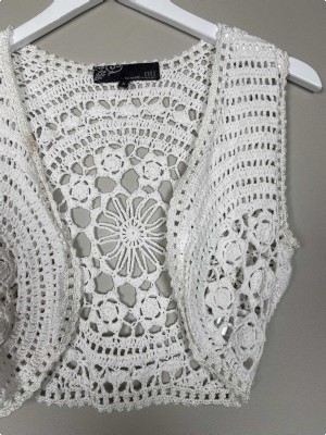 NÜ str. S <br/> hæklet vest