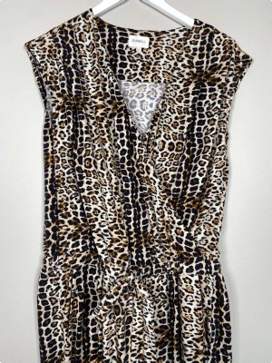 Dranella str. L <br/> buksedragt i leopard mønster