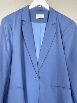Neo Noir str. 44 <br/> lang blå blazer