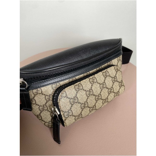 Gucci Supreme belt bag