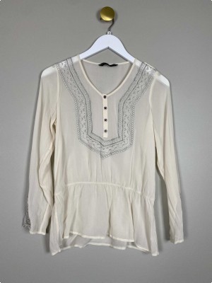 PBO str. XS <br/> råhvid chiffonbluse
