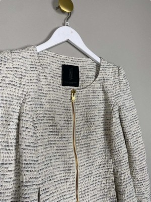 PBO str. XS <br/> beige jakke med sort mønster