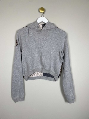 Dolce & Gabbana str. M <br/> grå hoodie med mønstret ryg