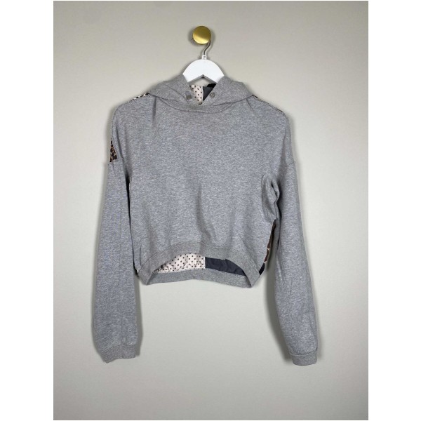 Dolce & Gabbana str. M <br/> grå hoodie med mønstret ryg