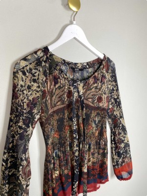 Seventy str. S <br/> grønmønstret bluse