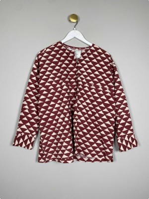 La Carlia str. S <br/> bordeaux bluse med hvide trekanter