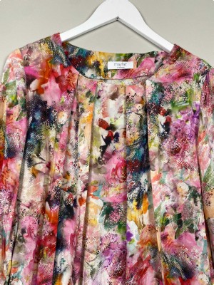 Mayfair str. 44 <br/> mønstret bluse