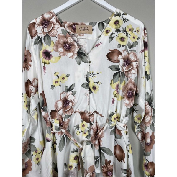 Second Arrival str. 38 <br/> blomstret bluse med bindebånd - Image 2