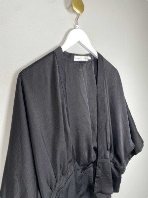InWear str. S/M <br/> lille sort jakke