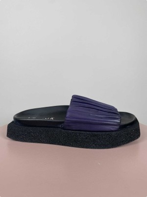 Lofina str. 41 <br/> slippers med tyk sål