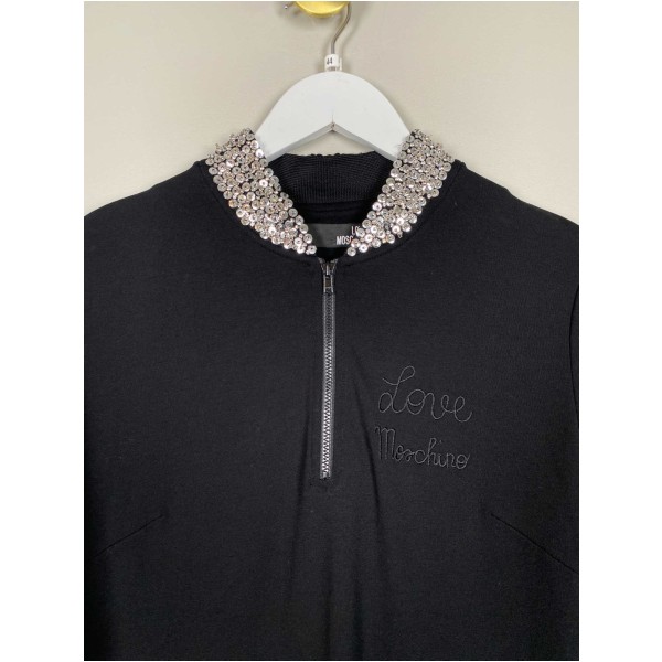 Love Moschino str. 44 <br/> sort kjole med perler i kraven - Billede 2