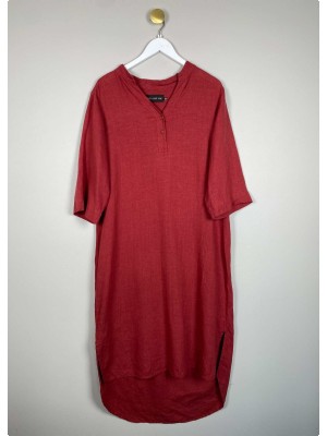 No. 1 by OX str. XS <br/> bordeaux kjole i hør, fitter stort