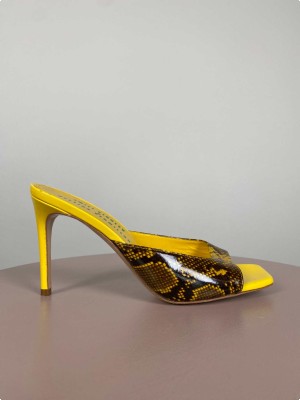 Emili Sindlev & Bettina Vermillon str. 38 <br/> gul stilet