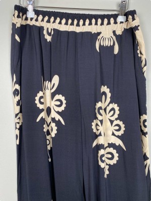 Marta str. L/XL <br/> blå bukser med beige mønster
