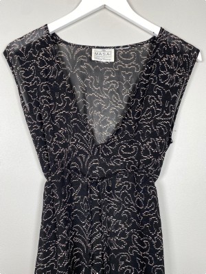 Masai str. S <br/> sort kjole med print