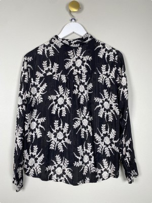 Masai str. XS <br/> sort skjorte med print
