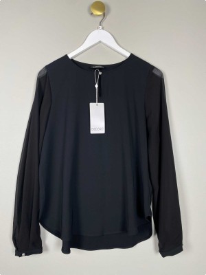 Godske str. 38 <br/> sort bluse