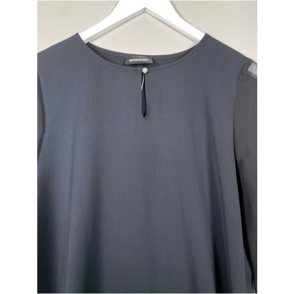 Godske str. 38 <br/> sort bluse - Image 2
