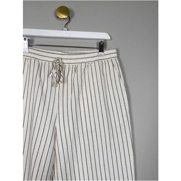 Aware str. XL <br/> hvide bukser med striber og elastisk linning - Image 2