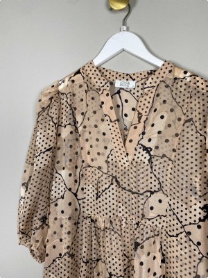 Love & Divine str. S <br/> lang kjole i sort og beige