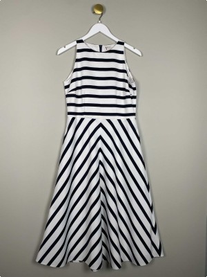 Vera Mont str. 40 <br/> stribet kjole