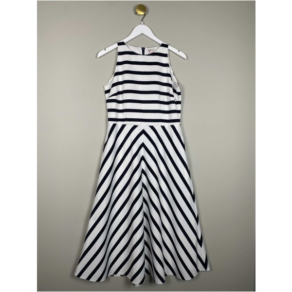 Vera Mont str. 40 <br/> stribet kjole