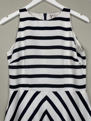 Vera Mont str. 40 <br/> stribet kjole