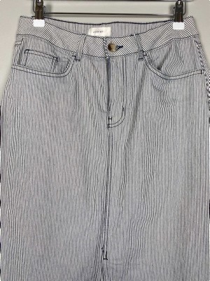 Vakker str. 38 <br/> stribet denimnederdel