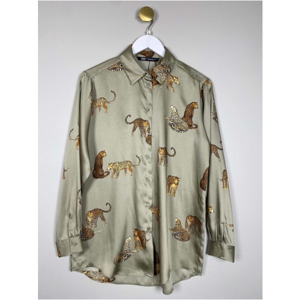 Zara str. M <br/> grøn skjorte med leoparder