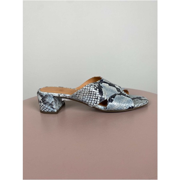 Billi Bi str. 37 <br/> sandal med slangeprint