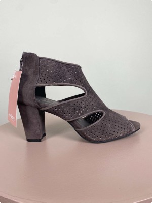 Sofie Schnoor str. 37 <br/> højhælet brun sandal