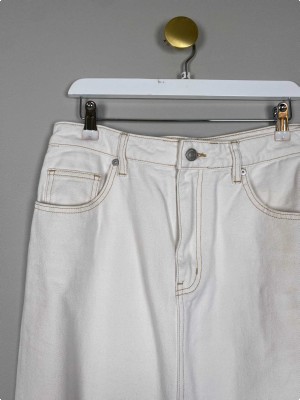Sportsgirl str. 40 <br/> råhvid denimnederdel
