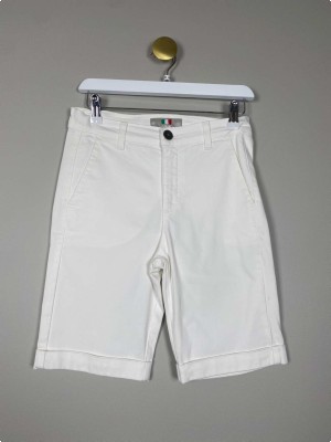 Jeans by Bessie str. 26 <br/> hvide shorts
