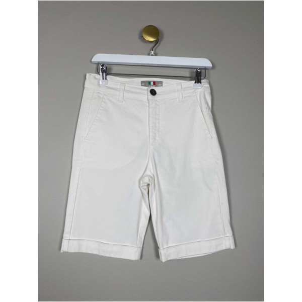 Jeans by Bessie str. 26 <br/> hvide shorts