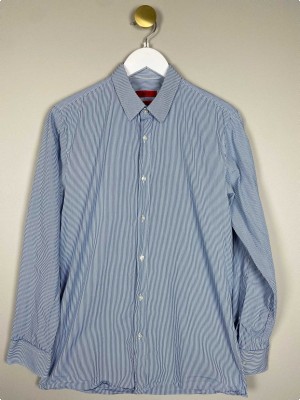 Hugo Boss str. S <br/> blåstribet skjorte, slim fit
