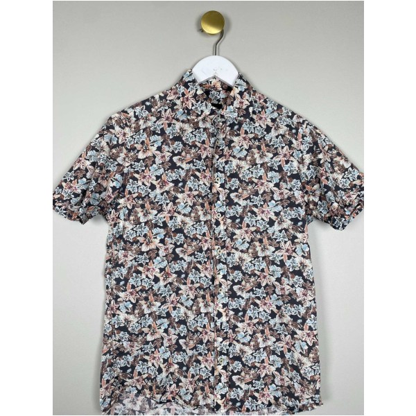 Sand str. S <br/> blomstret skjorte med korte ærmer, slim fit