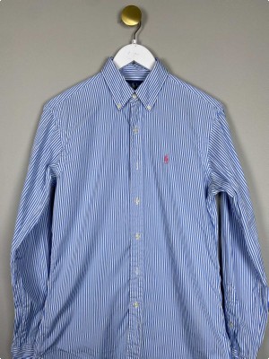 Ralph Lauren str. S <br/> blåstribet skjorte, custom fit