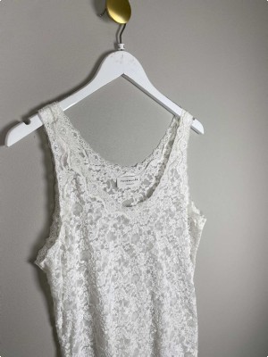 Rosemunde str. XL<br/>let top med blonder