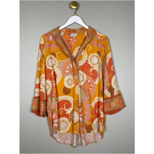 Dea Kudibal str. L <br/> orange bluse med mønster