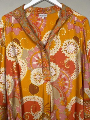 Dea Kudibal str. L <br/> orange bluse med mønster