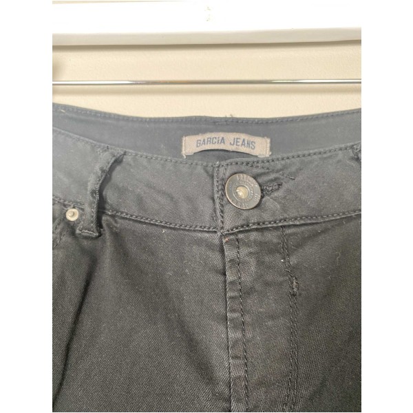 Garcia Jeans str. S <br/> sorte denimshorts - Image 5