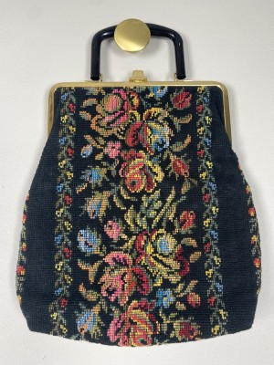 Håndtaske str. Onesize <br/> broderede håndtaske med guld hank