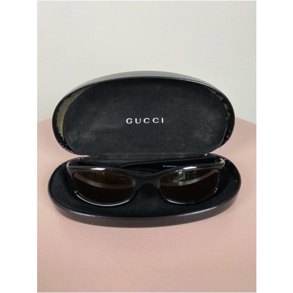 Gucci str. Onesize <br/> Sorte solbriller med logo