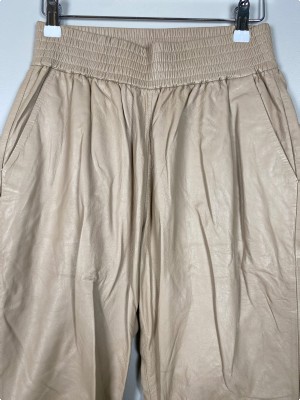 Depeche str. 38 <br/> beige læderbukser